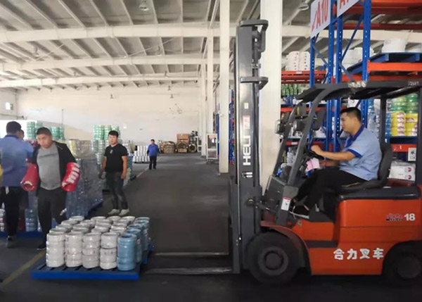 叼嘿视频下载电缆公司仓库